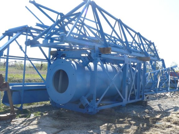 Dorr Oliver/eimco 125' Dia.thickener Components Including 59'4" Bridge, (2) 58' Rakes And Center Column Support Spindle)
